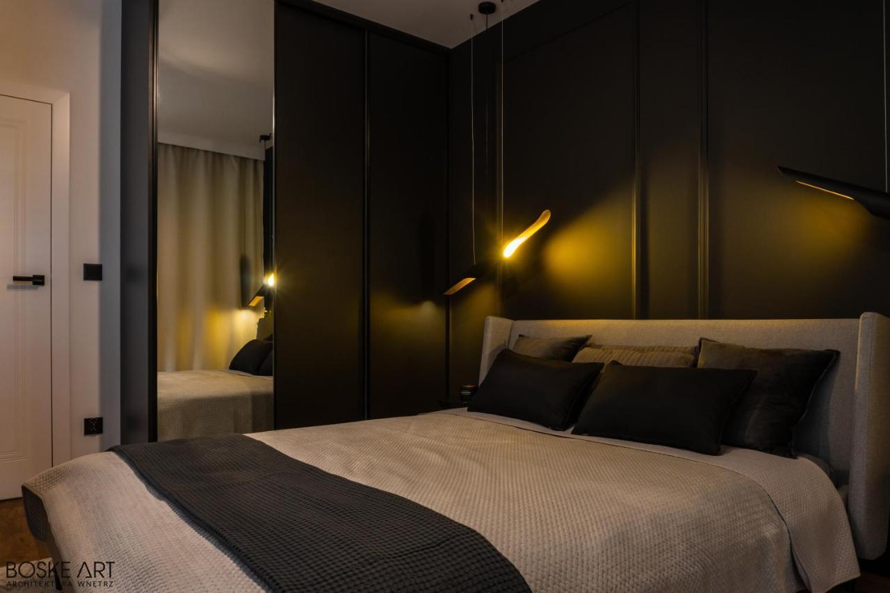 Stylowy Apartament W Centrum Poznania Exteriör bild