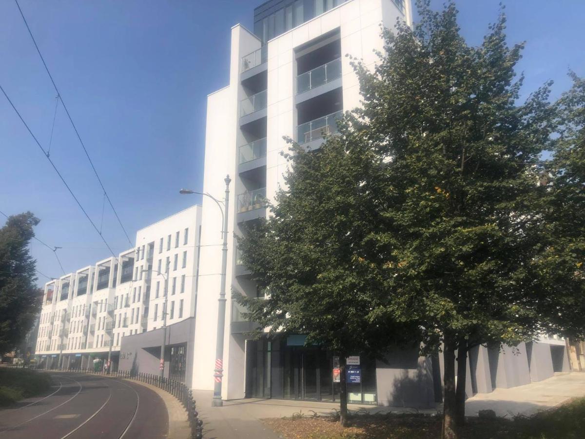 Stylowy Apartament W Centrum Poznania Exteriör bild